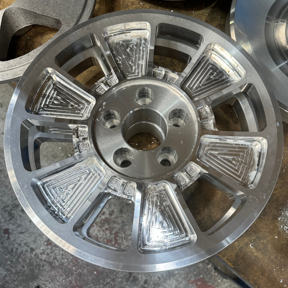 Bespoke 18" billet wheels, inspired by the legendary Daytona FIA race wheels. Made by Image Wheels for Pro V8 in France.