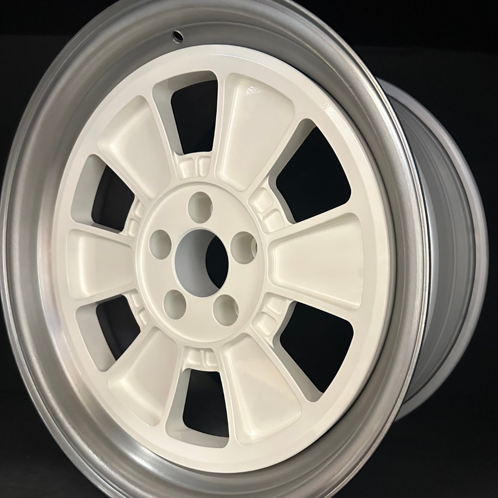 Bespoke 18" billet wheels, inspired by the legendary Daytona FIA race wheels. Made by Image Wheels for Pro V8 in France.