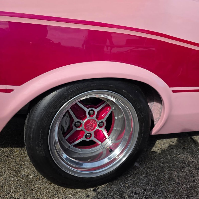 Image Wheels RS4 Custom Alloy Wheels for a 1970s Ford Escort Estate