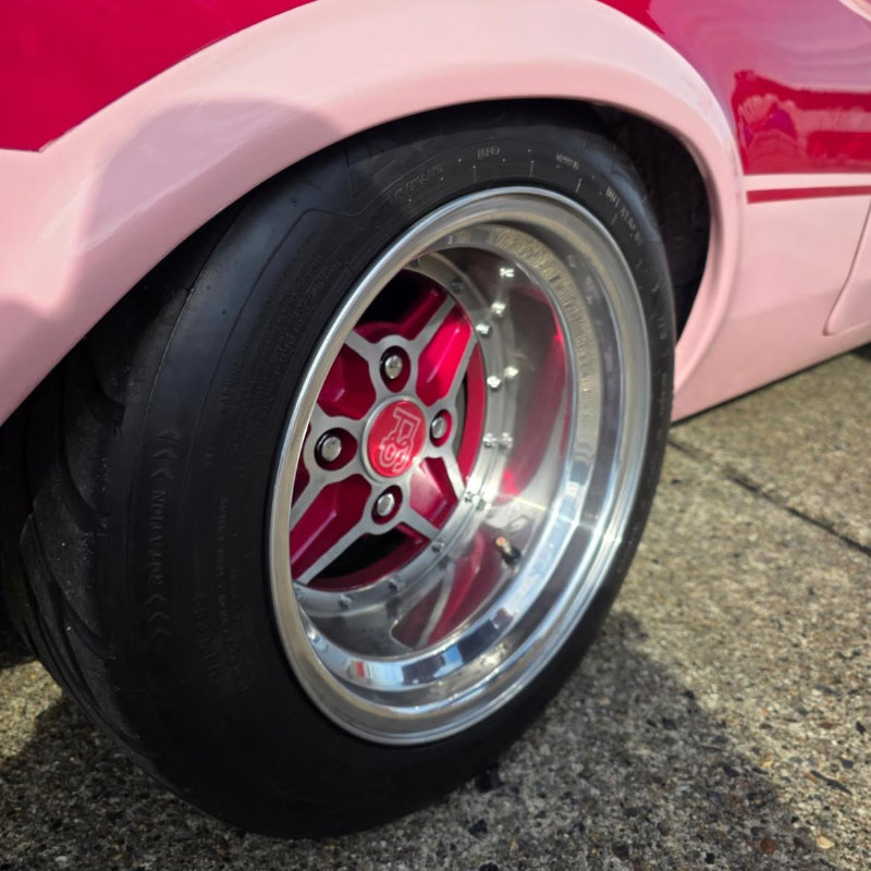 Image Wheels RS4 Custom Alloy Wheels for a 1970s Ford Escort Estate